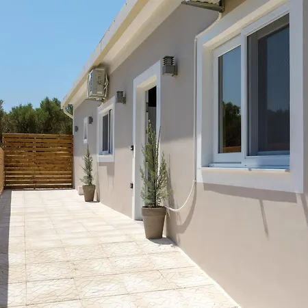 D&j Villa *